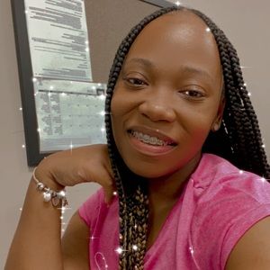 Meet your Posher, Camille